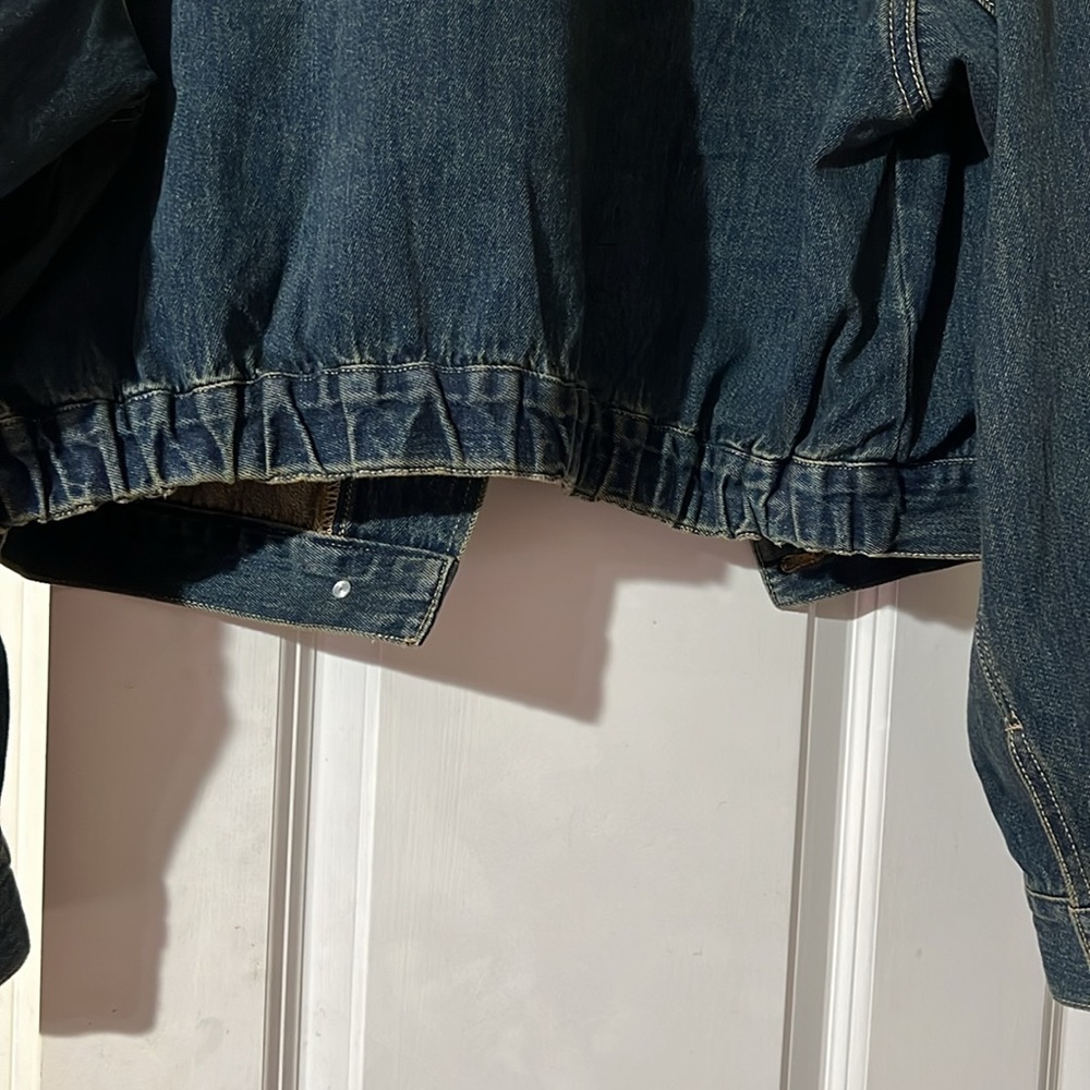Jacket - Picture 5 of 5